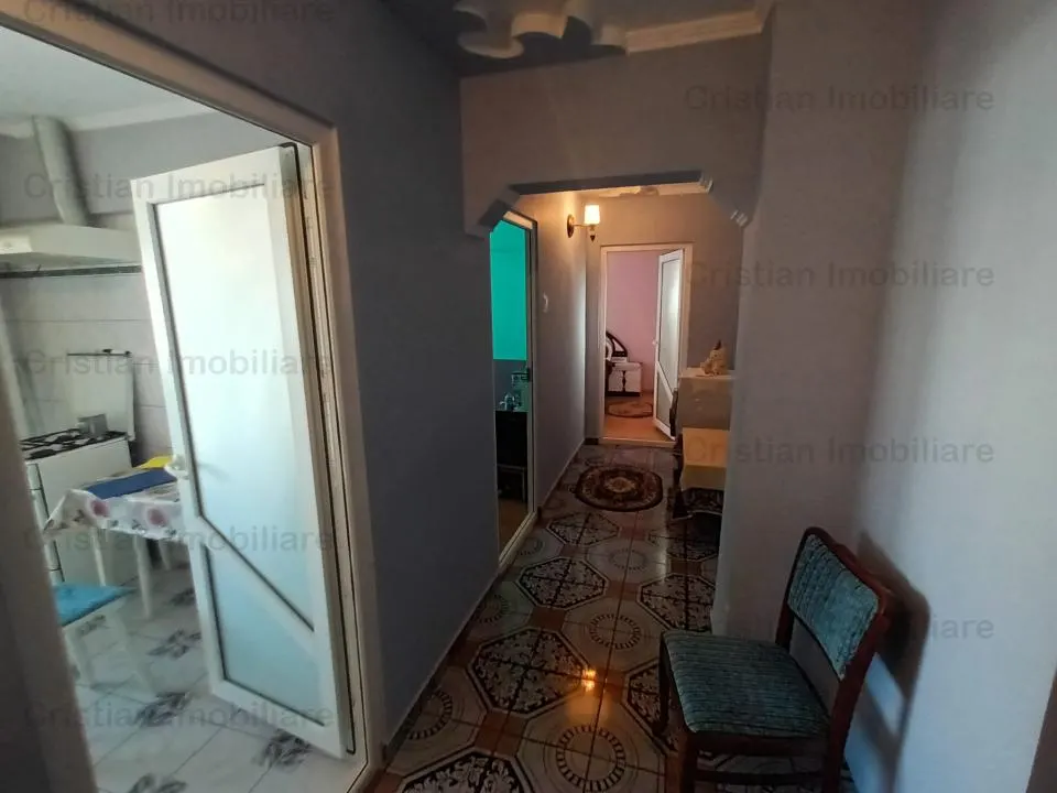 Apartament 3 camere confort 1 decomandat zona Vidin - foto 8