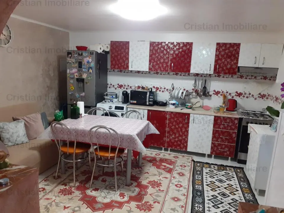 Vila  P+M + SPATIU COMERCIAL Chercea Mobilata 400mp utili - foto 13
