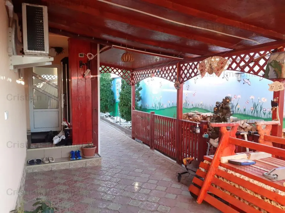Vila  P+M + SPATIU COMERCIAL Chercea Mobilata 400mp utili - foto 4