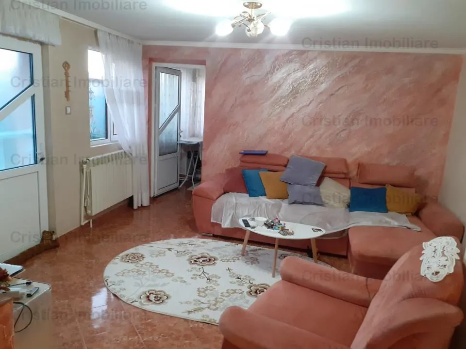 Vila  P+M + SPATIU COMERCIAL Chercea Mobilata 400mp utili - foto 10