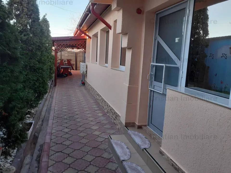 SUPER VILA 2018  P+M + SPATIU COMERCIAL 400mp. MOBILAT, Chercea - foto 1
