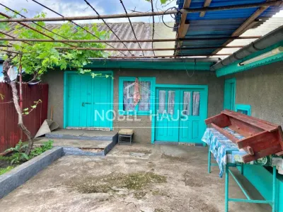Casa la tara si teren intravilan, in sat Carja, jud Vaslui - foto 6