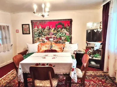 Casa la tara si teren intravilan, in sat Carja, jud Vaslui - foto 9