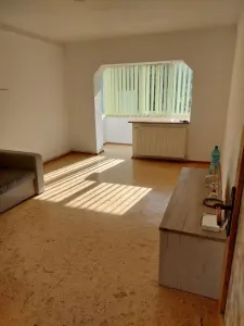Apartament 2 camere Racadau-intrare,garaj,etaj 2,128500 Euro - foto 2