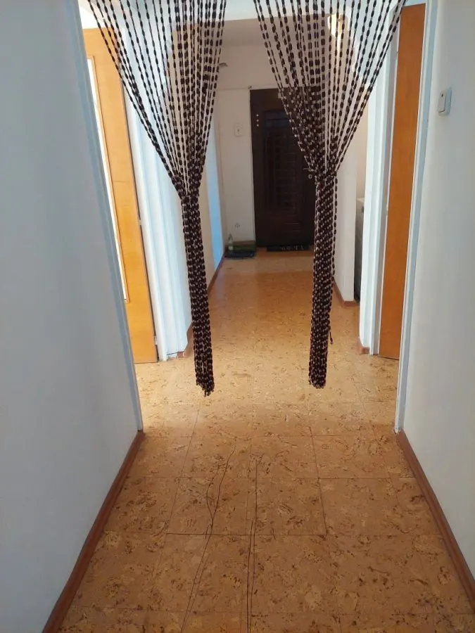 Apartament 2 camere Racadau-intrare,garaj,etaj 2,128500 Euro - foto 6