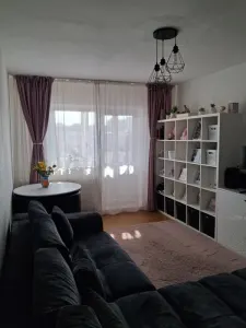 Apartament  3 camere decomandat, Scriitorilor ,2 balcoane,160000 Euro - foto 1