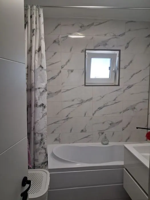 Apartament  3 camere decomandat, Scriitorilor ,2 balcoane,160000 Euro - foto 5