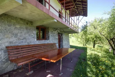 Vila deosebita cu 7 camere si 5 bai, 4290 mp teren, vedere panoramica â€“ Valea Doftanei - foto 10