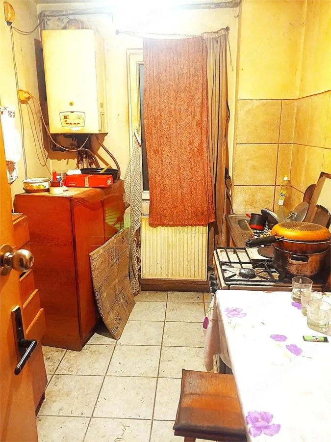 Apartament 2 camere zona Garii parter,liber,82000 Euro - foto 3