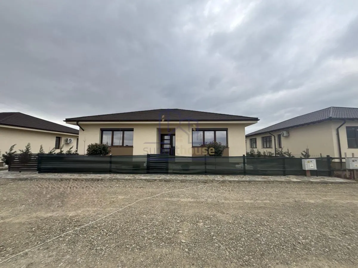 Vila în cartier rezidențial - foto 1