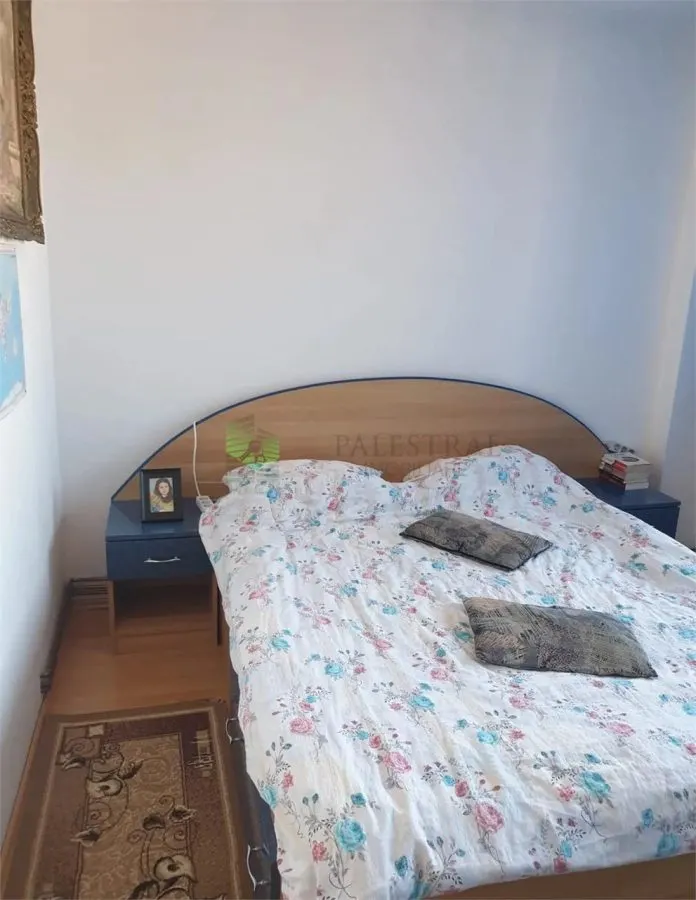 Apartament 3 camere Judetean,,decomandat,135000 Euro - foto 3