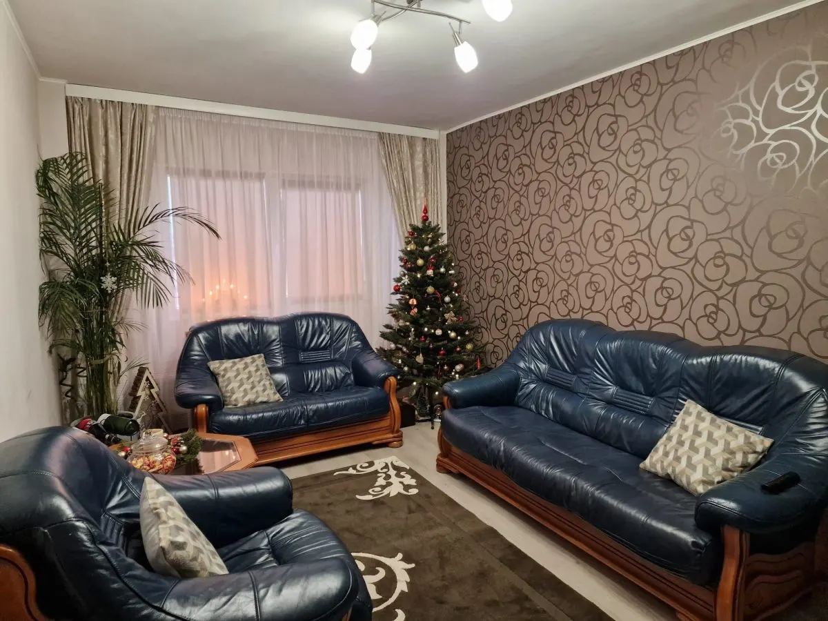 Apartament 2 camere Astra decomandat ,renovat,119900 Euro - foto 1