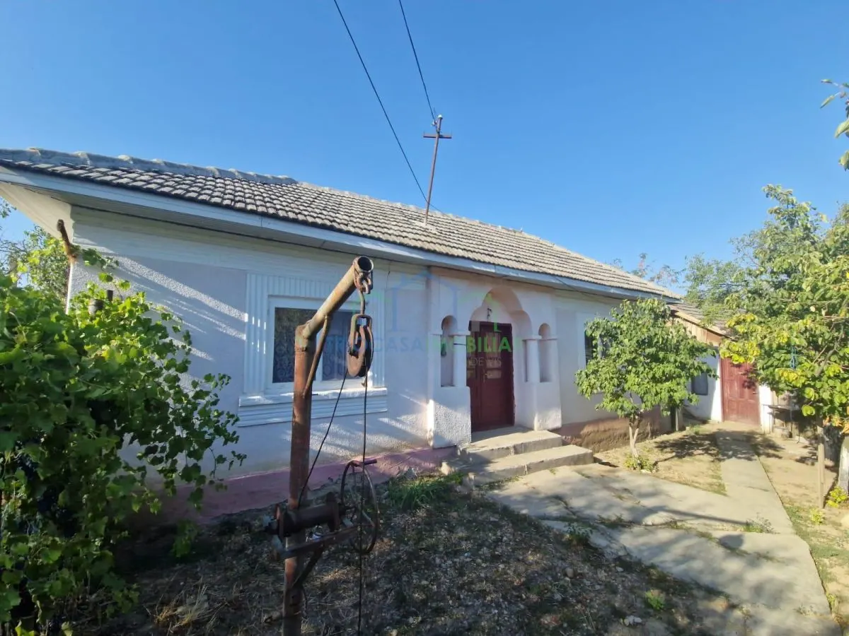 CASA DE VANZARE + TEREN  - GANGIOVA DOLJ - foto 2
