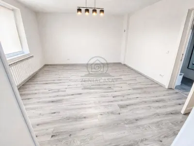 Apartament Copou Iasi 3camere /2 bai/ curte - foto 1