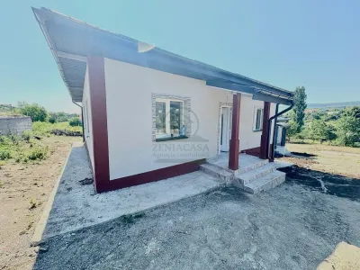 Casa 4 camere Tomesti Iasi + 475 mp teren/ BECI - foto 1