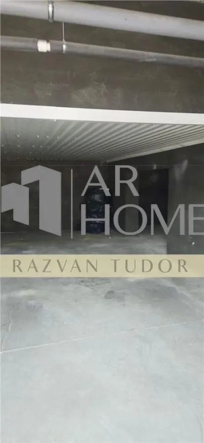 Apartament 4 camere de lux, loc de parcare , Ploiesti , zona 9mai - foto 17