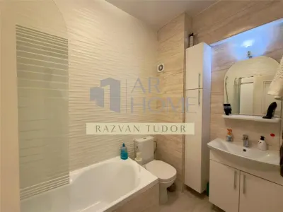 Apartament 4 camere de lux, loc de parcare , Ploiesti , zona 9mai - foto 7