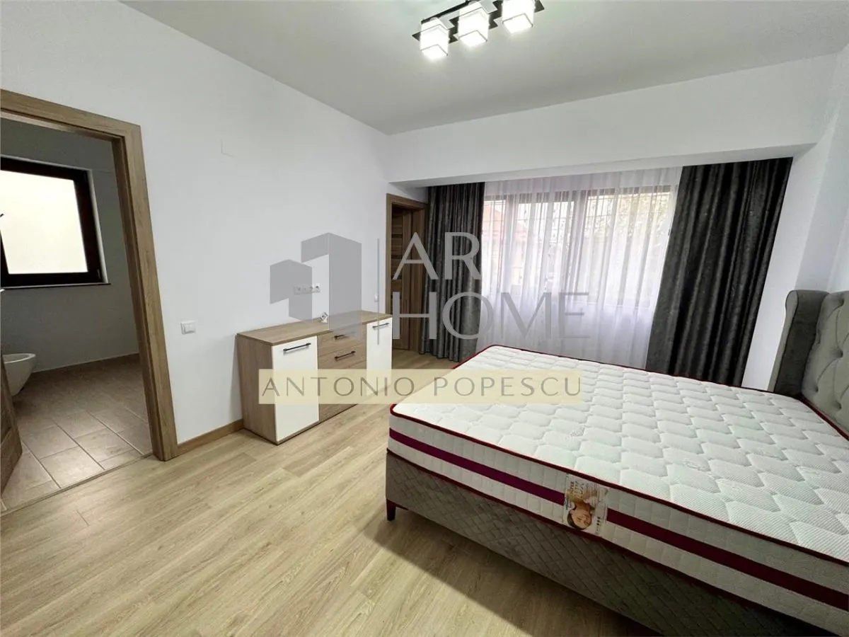 Apartament 3 camere 116 mp, 2 locuri de parcare, Ploiesti, cartier Albert. - foto 10