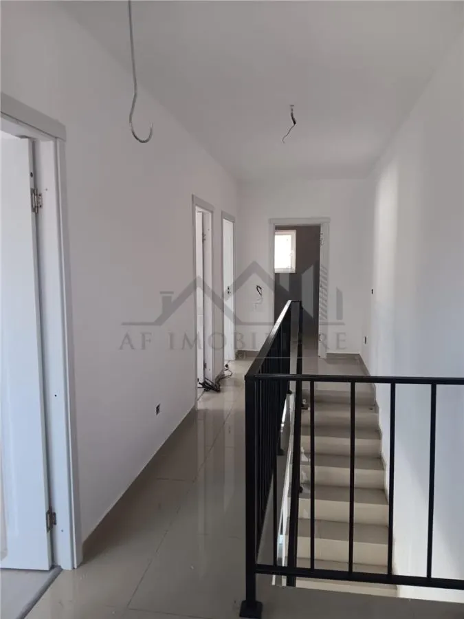 Mutare imediata! LIBERA - LA CHEIE  Visani vila P+1 duplex la str. Principala - foto 8