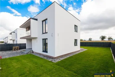 Design minimalist, rafinament maxim – Casa ta moderna in Sanpetru - foto 11