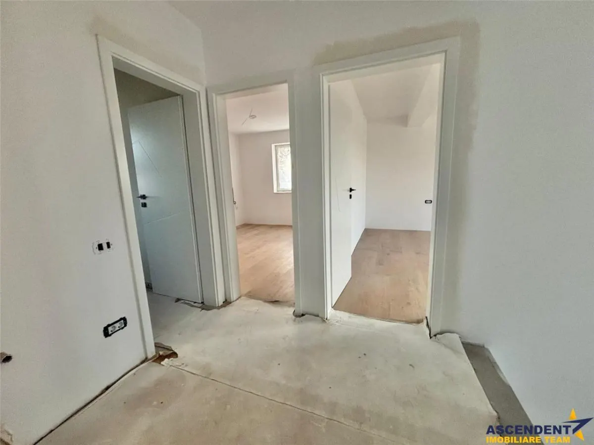 Design minimalist, rafinament maxim – Casa ta moderna in Sanpetru - foto 8