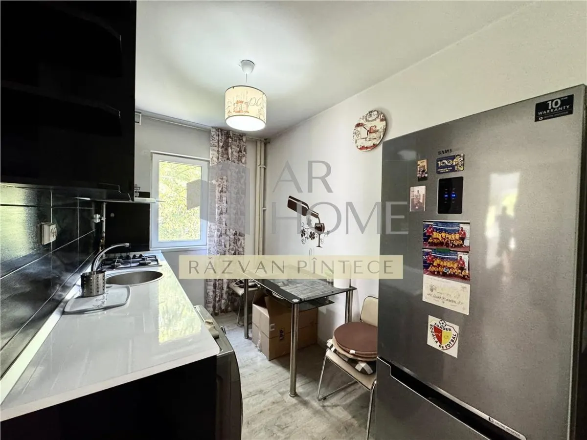 Inchiriere apartament 2 camere, decomandat, zona Nord, Ploiesti. - foto 8