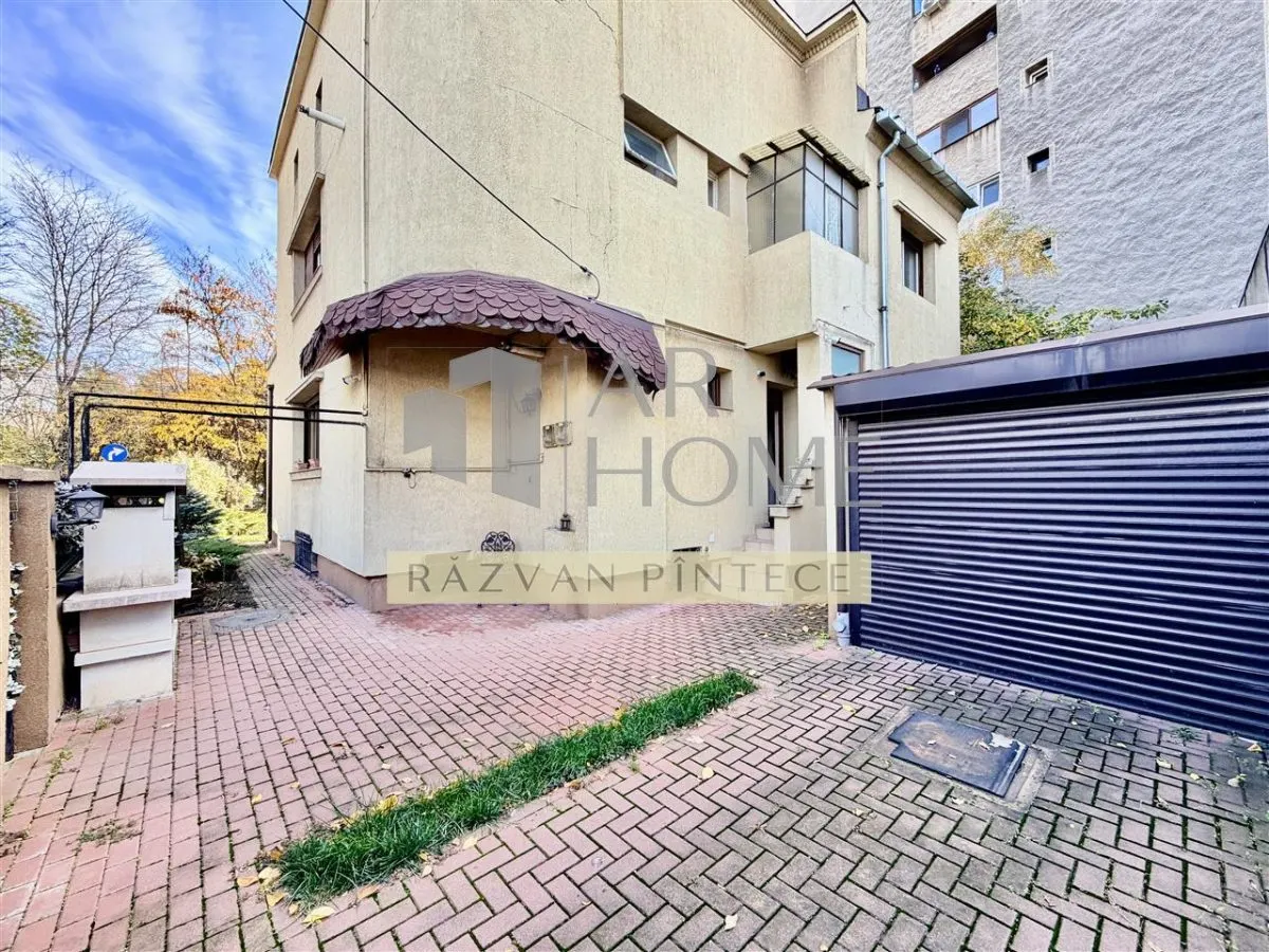 Vila D+P+1E, 11 camere, Bulevard, Ploiesti - foto 2