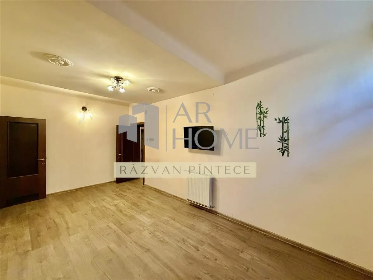 Vila D+P+1E, 11 camere, Bulevard, Ploiesti - foto 18