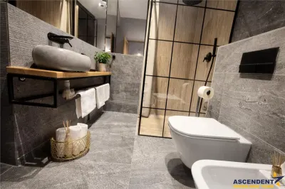 Refugiu urban lux, apartament spectaculos pe aleea pietonala a Postavarului,Centrul Istoric - foto 4