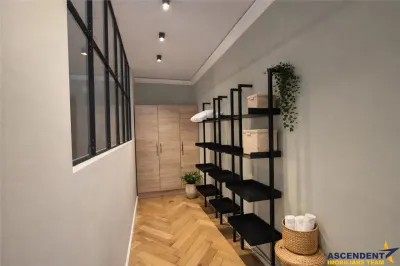 Refugiu urban lux, apartament spectaculos pe aleea pietonala a Postavarului,Centrul Istoric - foto 6