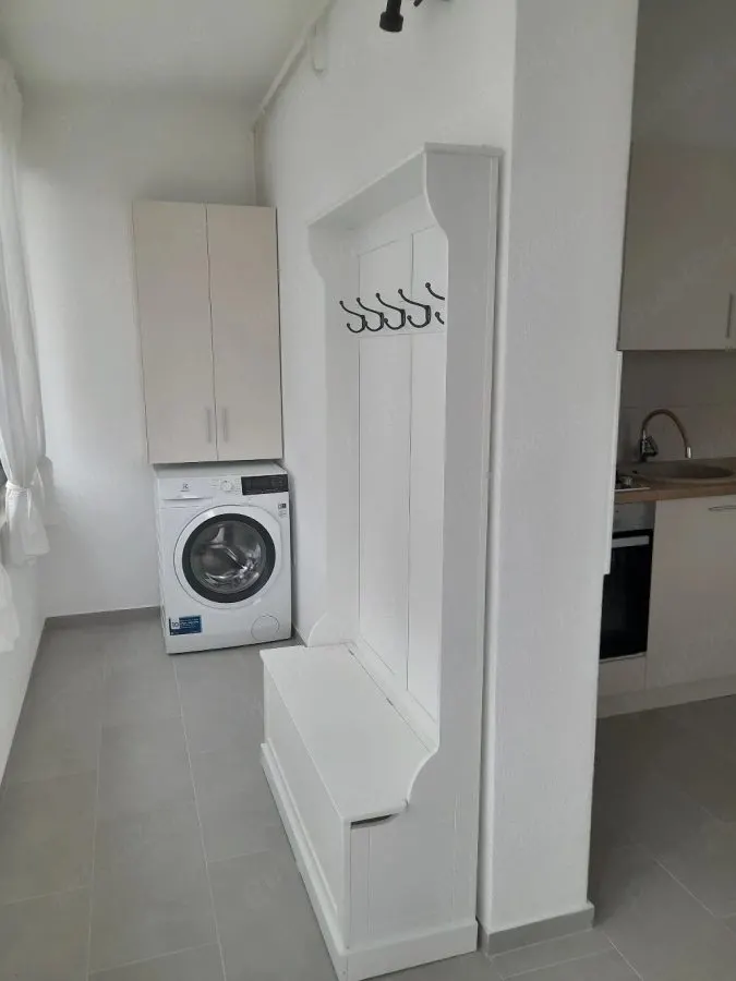 Apartament 3 camere, curte privata, parcare in curte, Sanpetru - foto 9