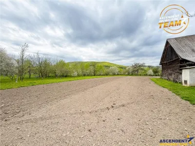 Casa cu farmec rustic + teren privat de 3.315 mp, Borosneul Mic, Covasna - foto 14