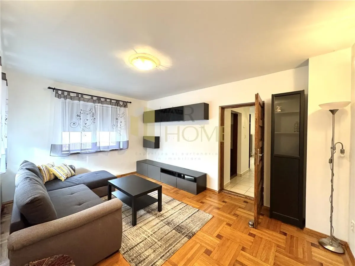 Ansamblu 2 case, 6 camere, garaj, Marasesti, Ploiesti - foto 1