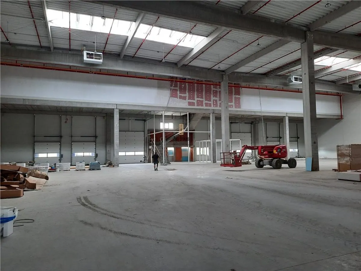 Spatiu Industrial - 7050 mp - Logistica - Productie - Depozitare - Distributie - foto 8