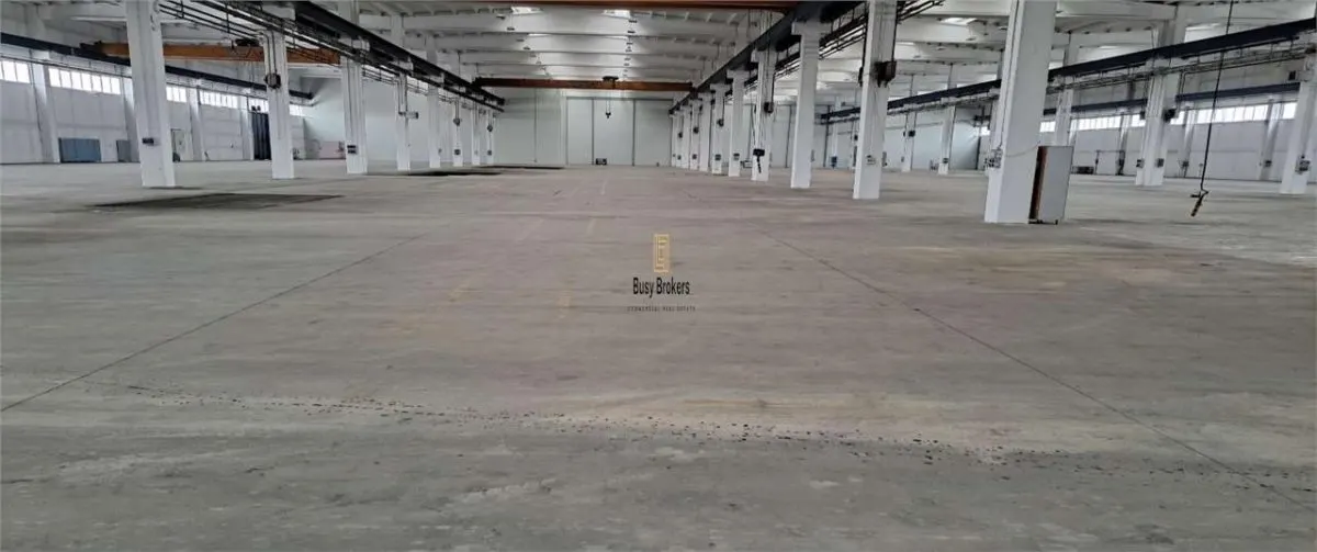Spatiu Industrial - 2400 mp - Productie - Depozitare - Distributie - foto 1