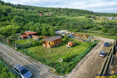 Casuta din lemn,cu 520mp teren intravilan,zona linistita,aproape de oras,Sancraiu,Covasna - Sancraiu