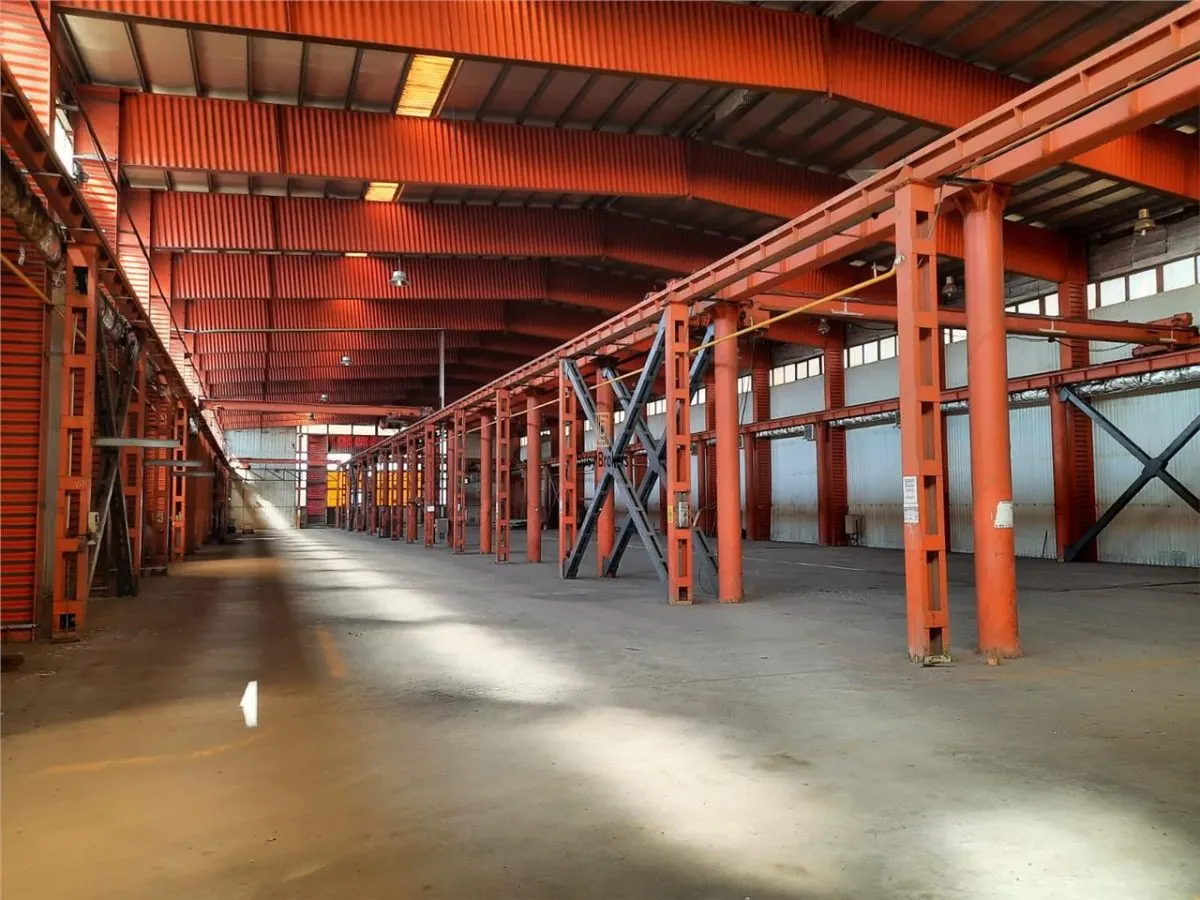 Spatiu Industrial - 3600 mp - Productie - Depozitare - Distributie - foto 1
