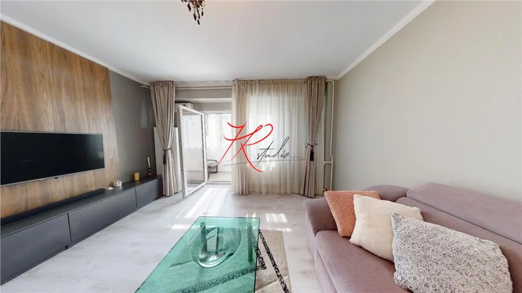 Vanzare apartament 3 camere Tei - renovat, mobilat lux - foto 1