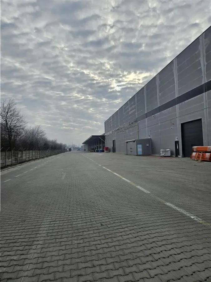 Spatiu Industrial - 900 mp - Productie - Depozitare - Distributie - foto 17