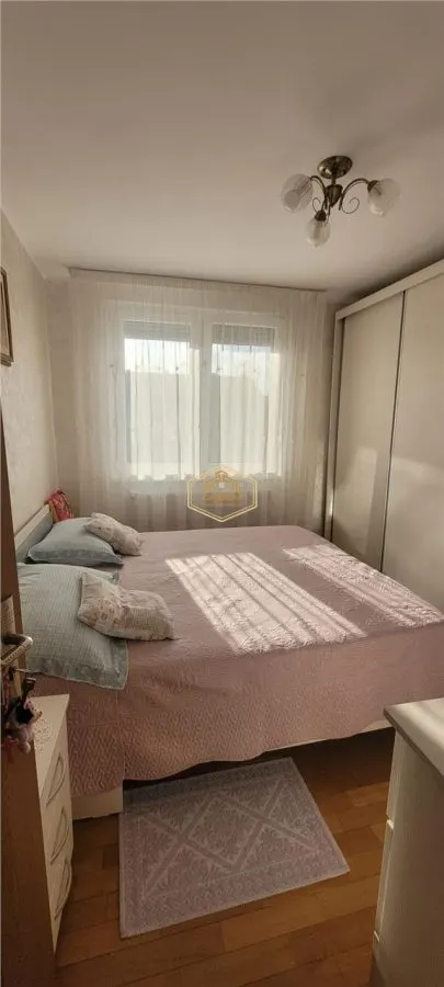 Apartament  2 camere cu balcon  | Aleea Postavaru | Carpați 1 | Etaj 4 - foto 12