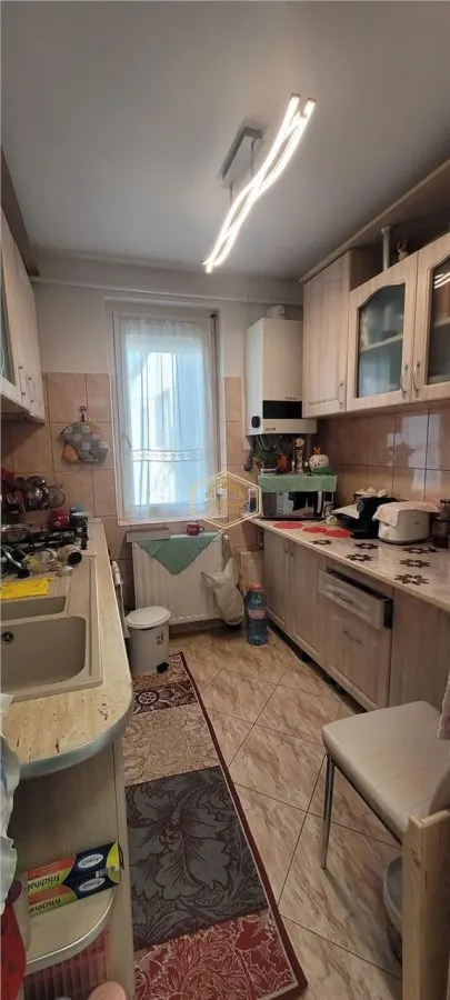 Apartament  2 camere cu balcon  | Aleea Postavaru | Carpați 1 | Etaj 4 - foto 5