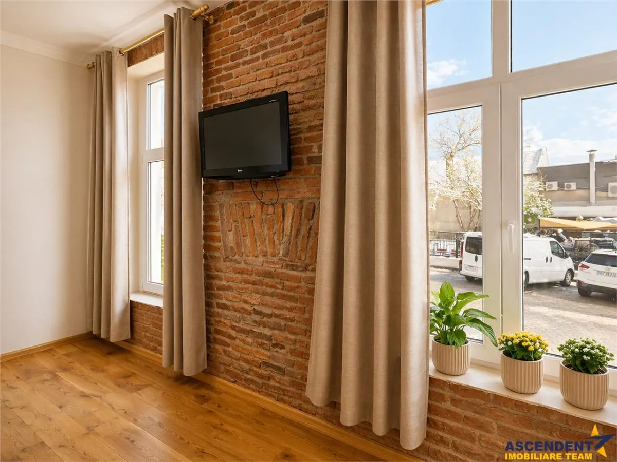 Resort cu perspectiva remarcabila in Centrul Istoric, Piata Unirii, Brasov - foto 13