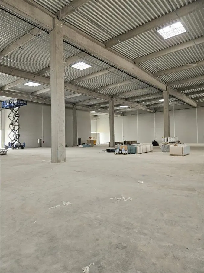 Spatiu Industrial - 3500 mp - Productie - Depozitare - Logistica - Distributie - foto 1