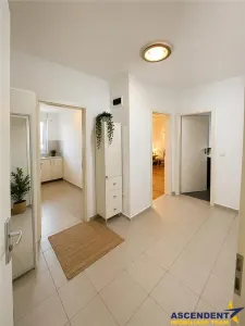 Apartament 2 camere, decomandat, etaj1, Bartolomeu, Avantgarden - foto 4