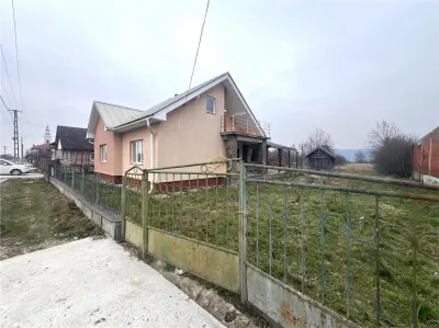 Casa cu 3 camere, renovata integral | Teren 5.000 mp | Borlesti - foto 7