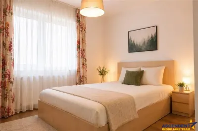 Apartament 2 camere, decomandat, boxa, loc parcare, Tractorul, Brasov - foto 2