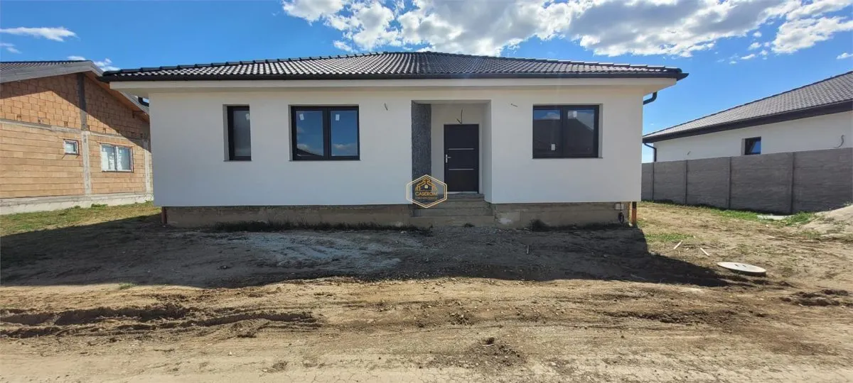 Casa Noua cu 4 camere în Lazuri | Teren 550 mp | Ansamblu rezidențial privat - foto 2