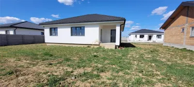 Casa Noua cu 4 camere în Lazuri | Teren 550 mp | Ansamblu rezidențial privat - foto 4