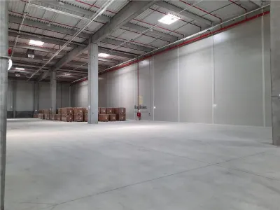 Spatiu Industrial - 3000 mp - Logistica - Depozitare - Distributie - foto 4