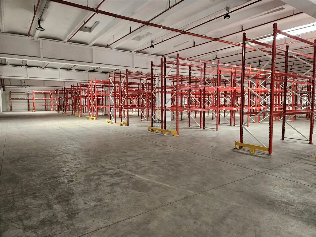 Spatiu Industrial - 3500 mp - Logistica - Productie - Depozitare - foto 1